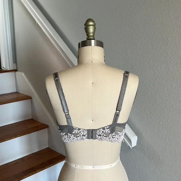 Wacoal Embrace Lace Underwire Bra 65191 Gray/Cream​​​​​​​​​ - Picture 7 of 15